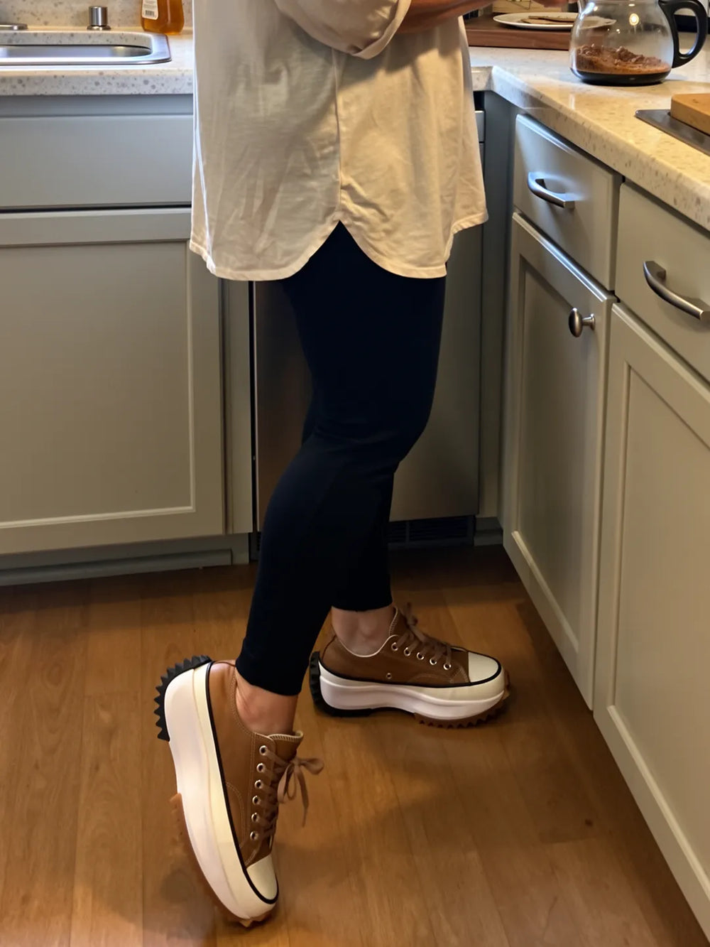 <h2>Customers love our shoes!</h2>