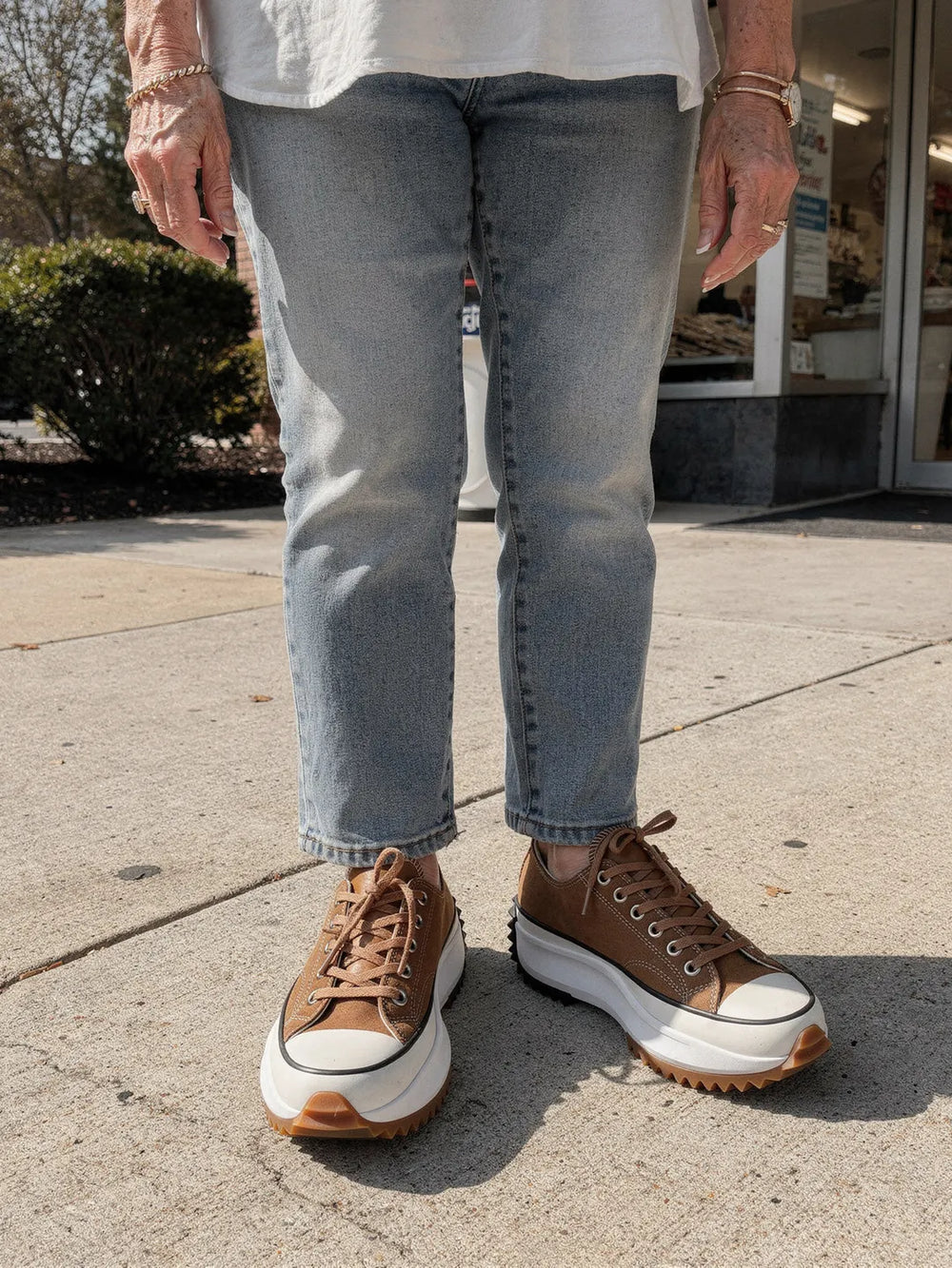 <h2>Customers love our shoes!</h2>